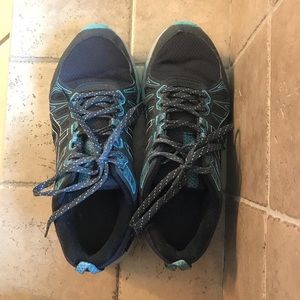 Asics blue tennis shoes